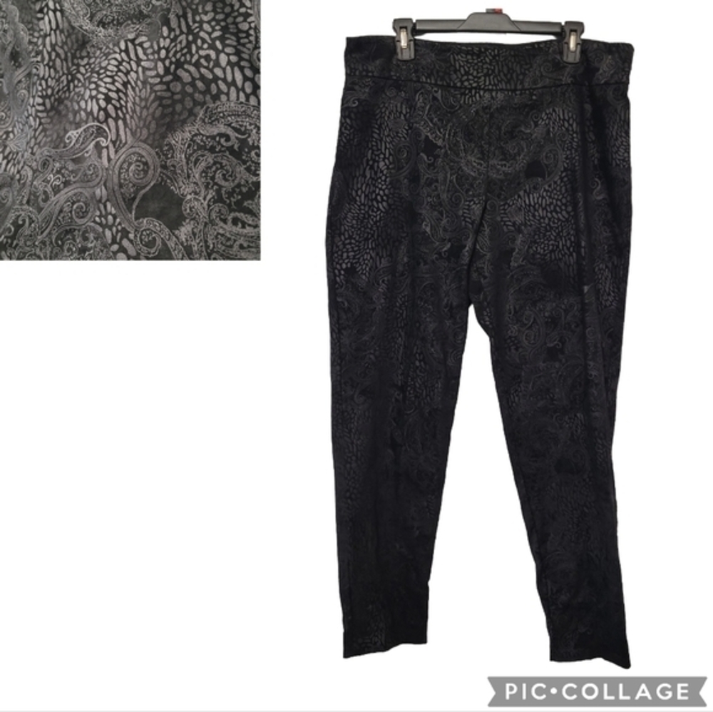 Estelle and Finn Women's Slim Leg Pull On Jacquard Pants‎ Size 14 Black Paisley